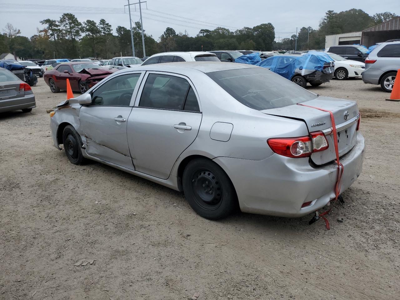 VIN 5YFBU4EE2DP108236 2013 TOYOTA COROLLA no.2