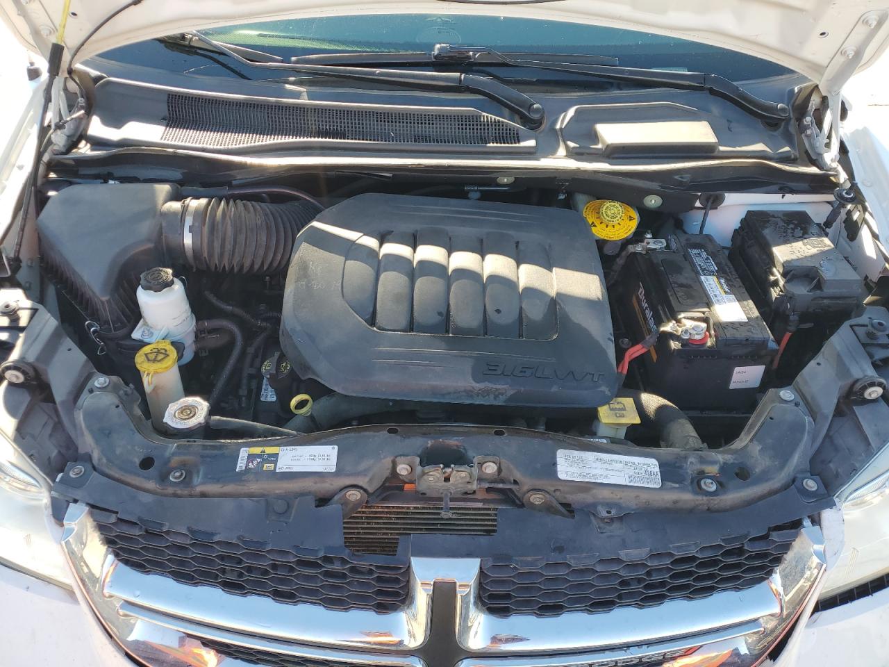 2019 Dodge Caravan - Image 12