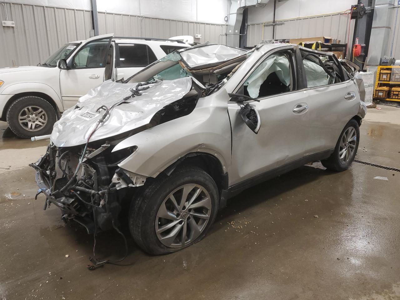 2015 Nissan Rogue - Image 1