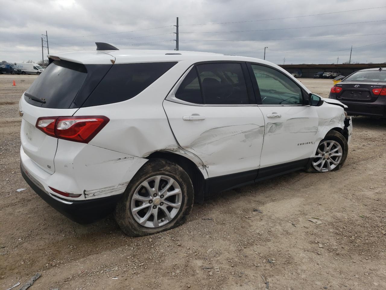 2019 Chevrolet Equinox - Image 3
