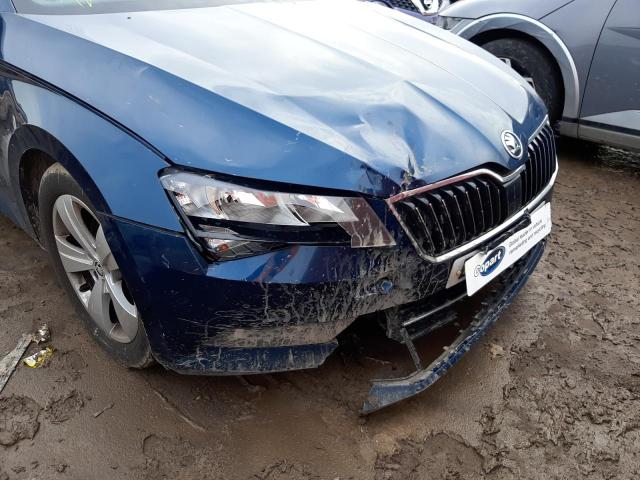 2016 SKODA SUPERB SE