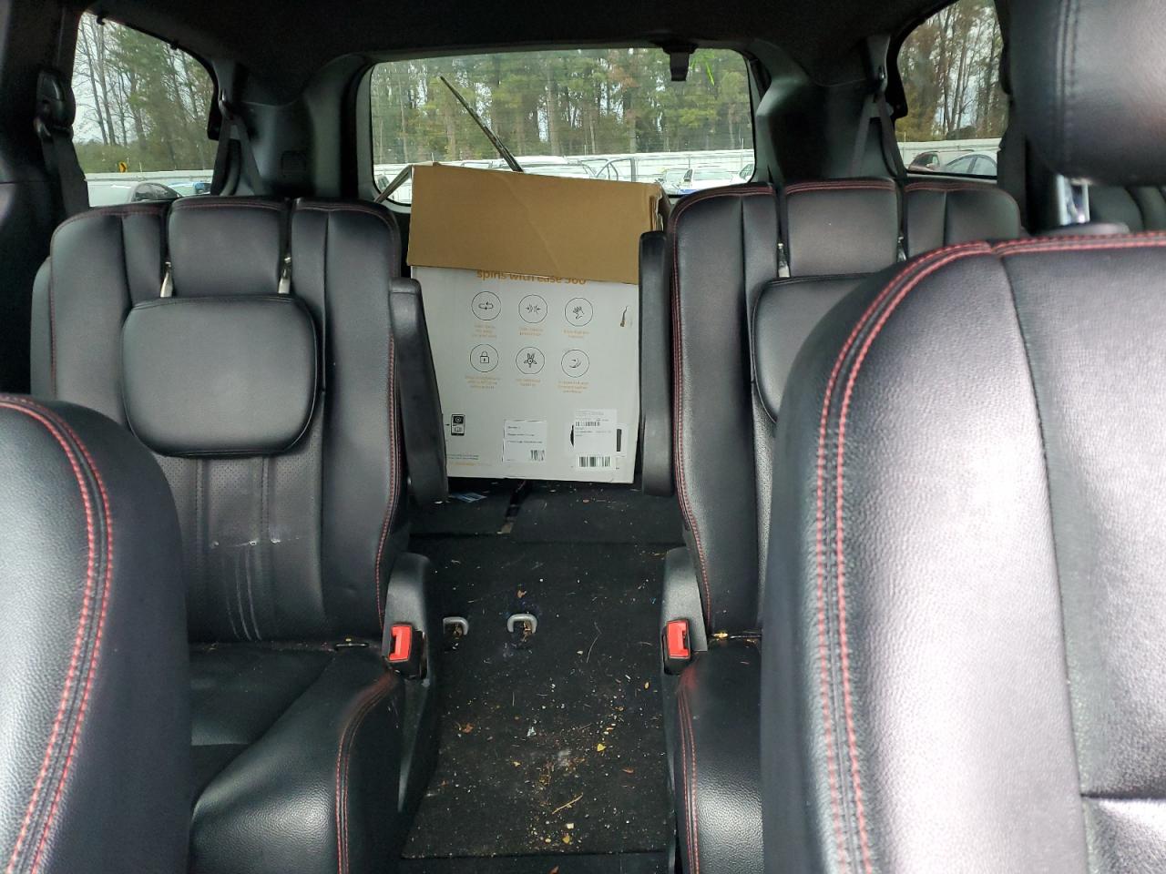 2017 Dodge Caravan - Image 10
