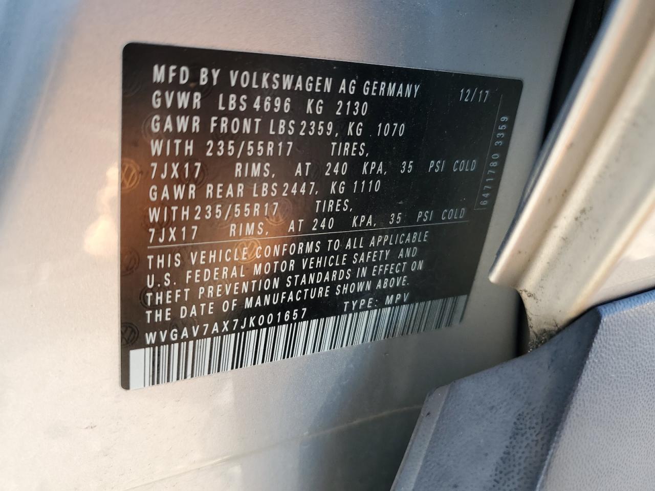 2018 Volkswagen Tiguan - Image 13