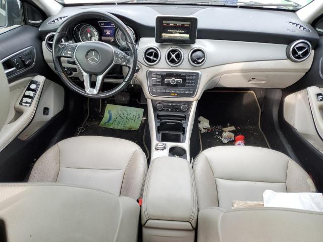 Parquets MERCEDES-BENZ GLA-CLASS 2015 Srebrny