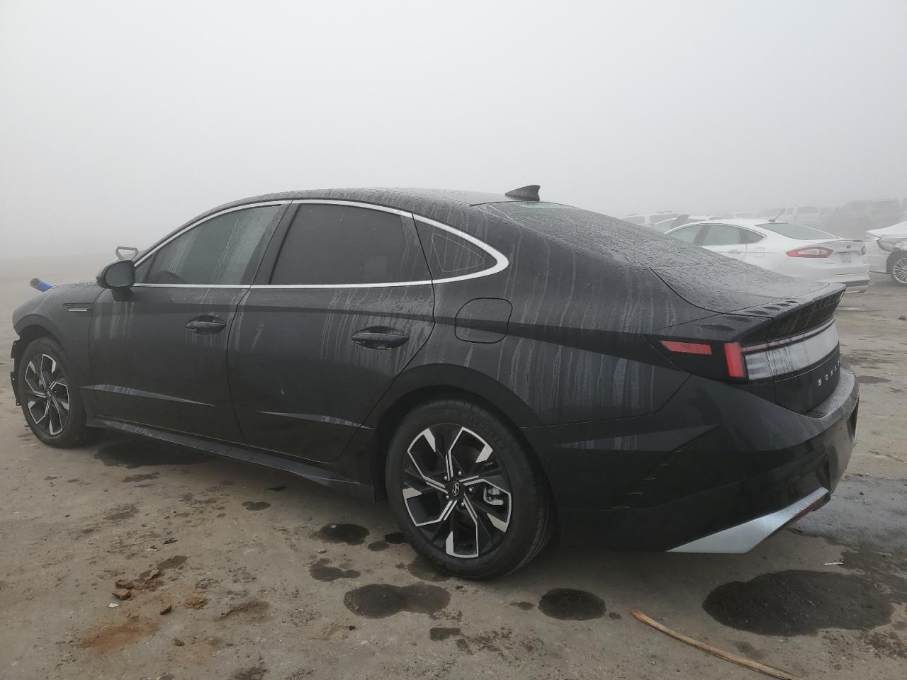 2024 Hyundai Sonata - Image 2