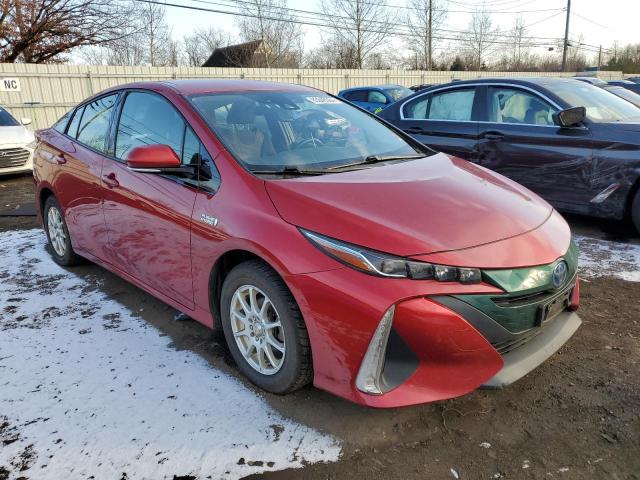  TOYOTA PRIUS 2017 Червоний