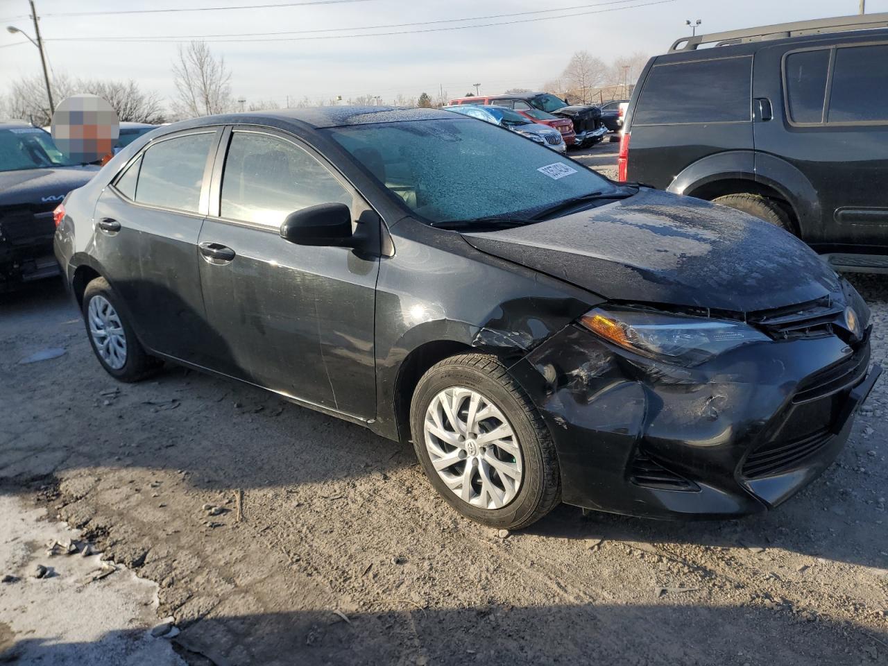 VIN 5YFBURHE0JP771907 2018 TOYOTA COROLLA no.4