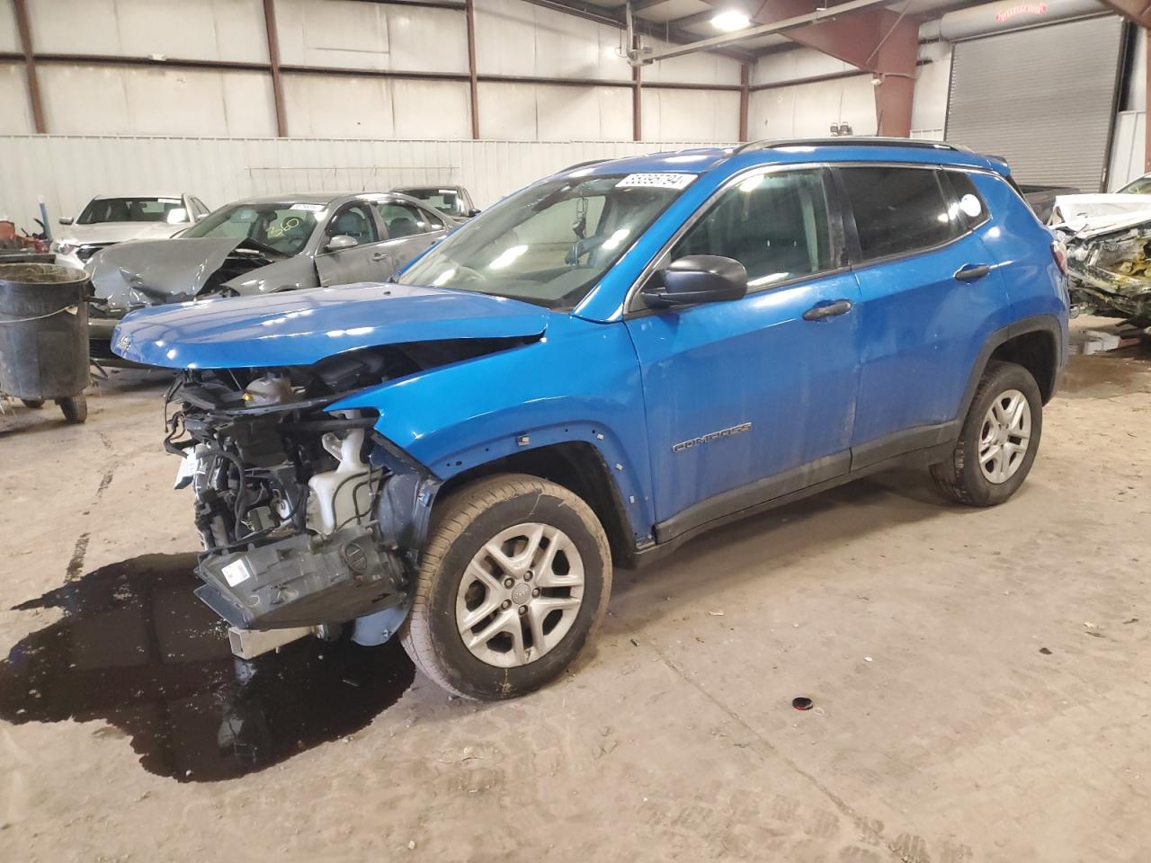 VIN 3C4NJDAB4KT598562 2019 JEEP COMPASS no.1