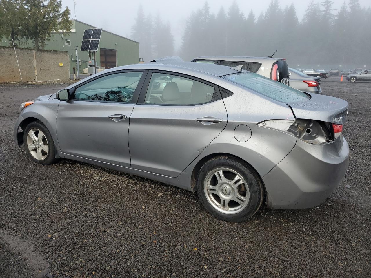 VIN KMHDH4AE6DU539163 2013 HYUNDAI ELANTRA no.2