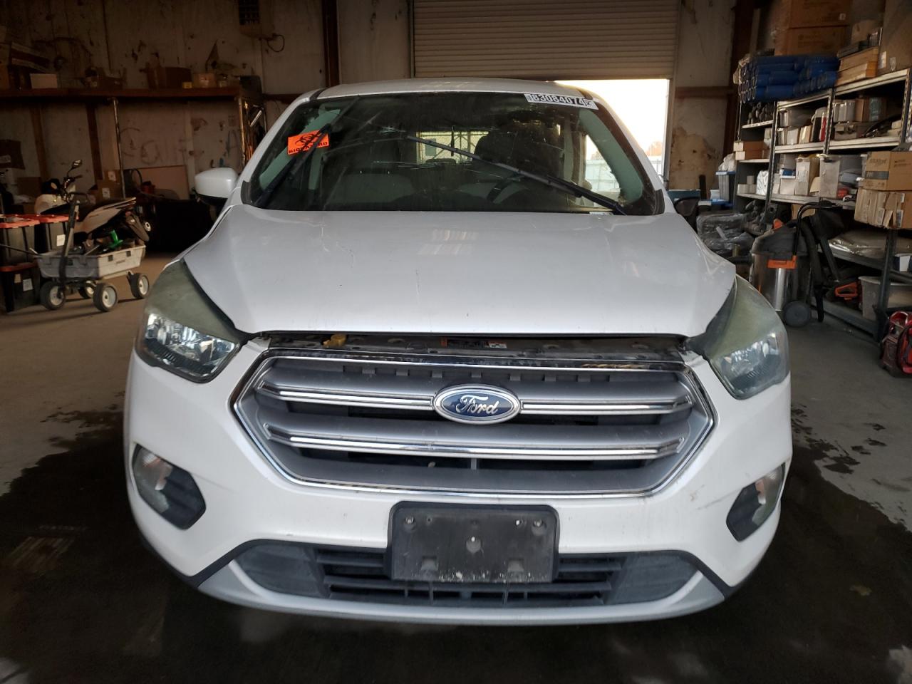 VIN 1FMCU0GD6HUE97436 2017 FORD ESCAPE no.5