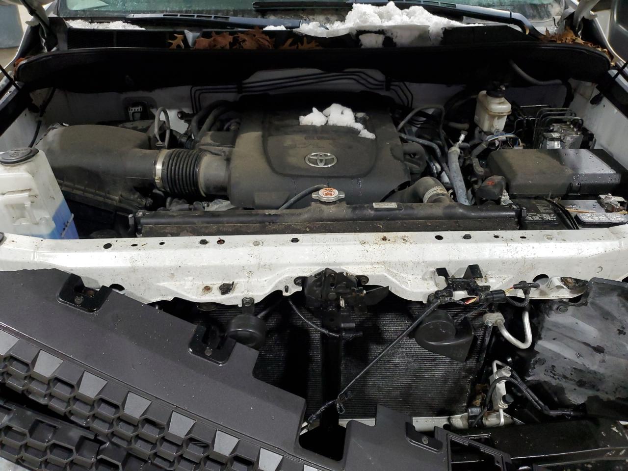 VIN 5TFUY5F1XJX724892 2018 TOYOTA TUNDRA no.11