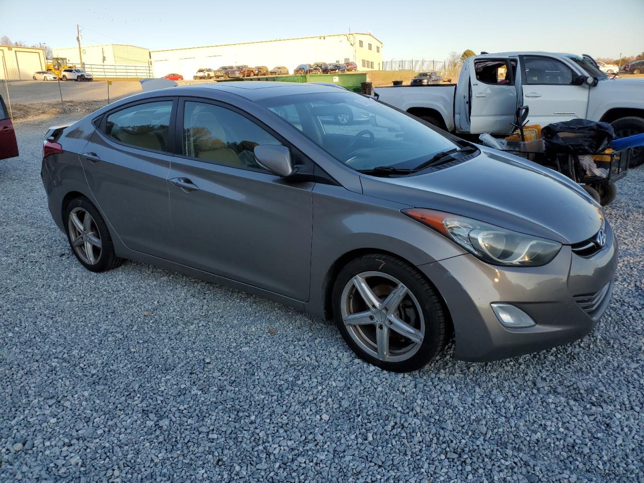 VIN 5NPDH4AE6DH175342 2013 HYUNDAI ELANTRA no.4