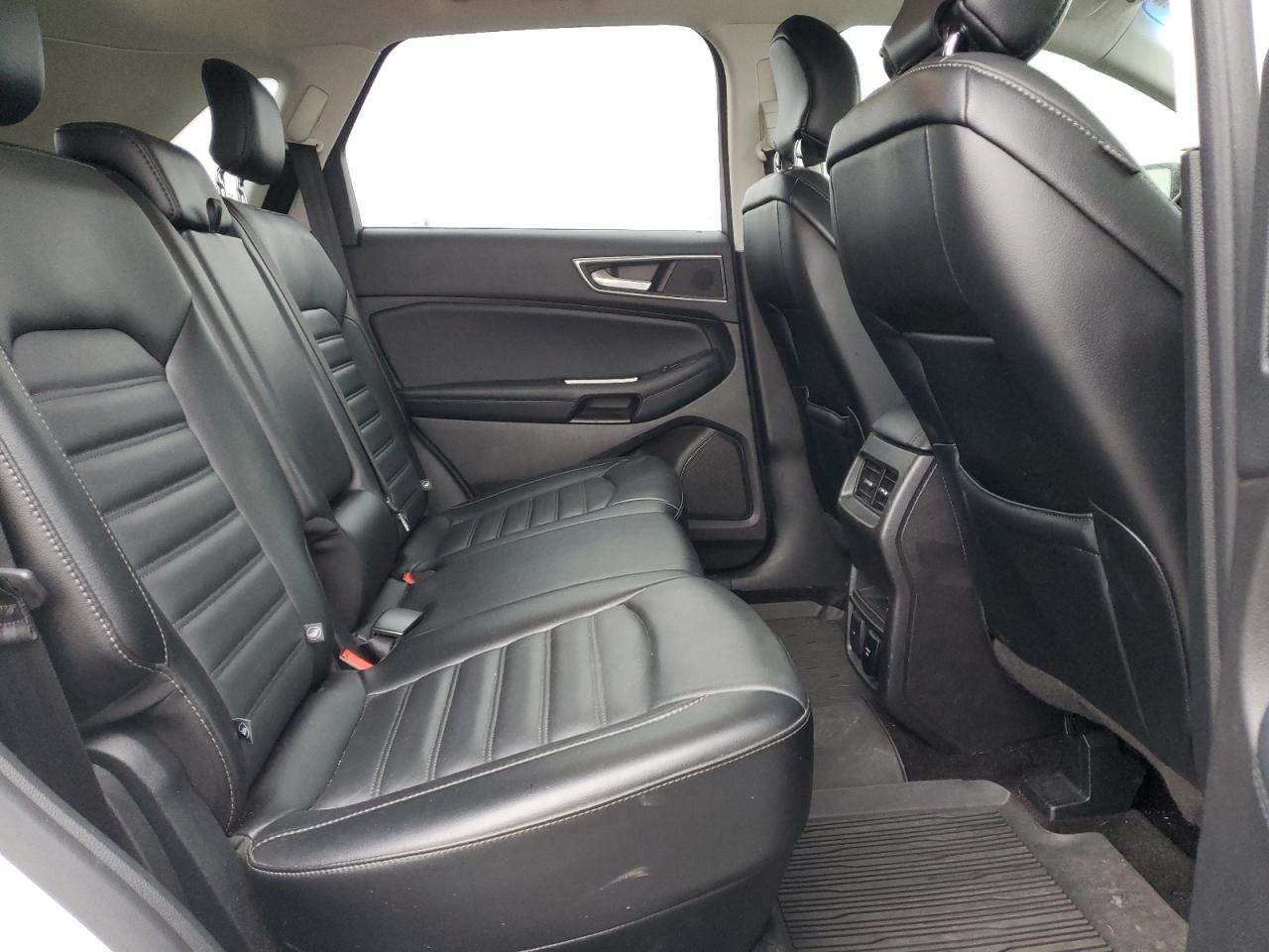 2017 Ford Edge - Image 11