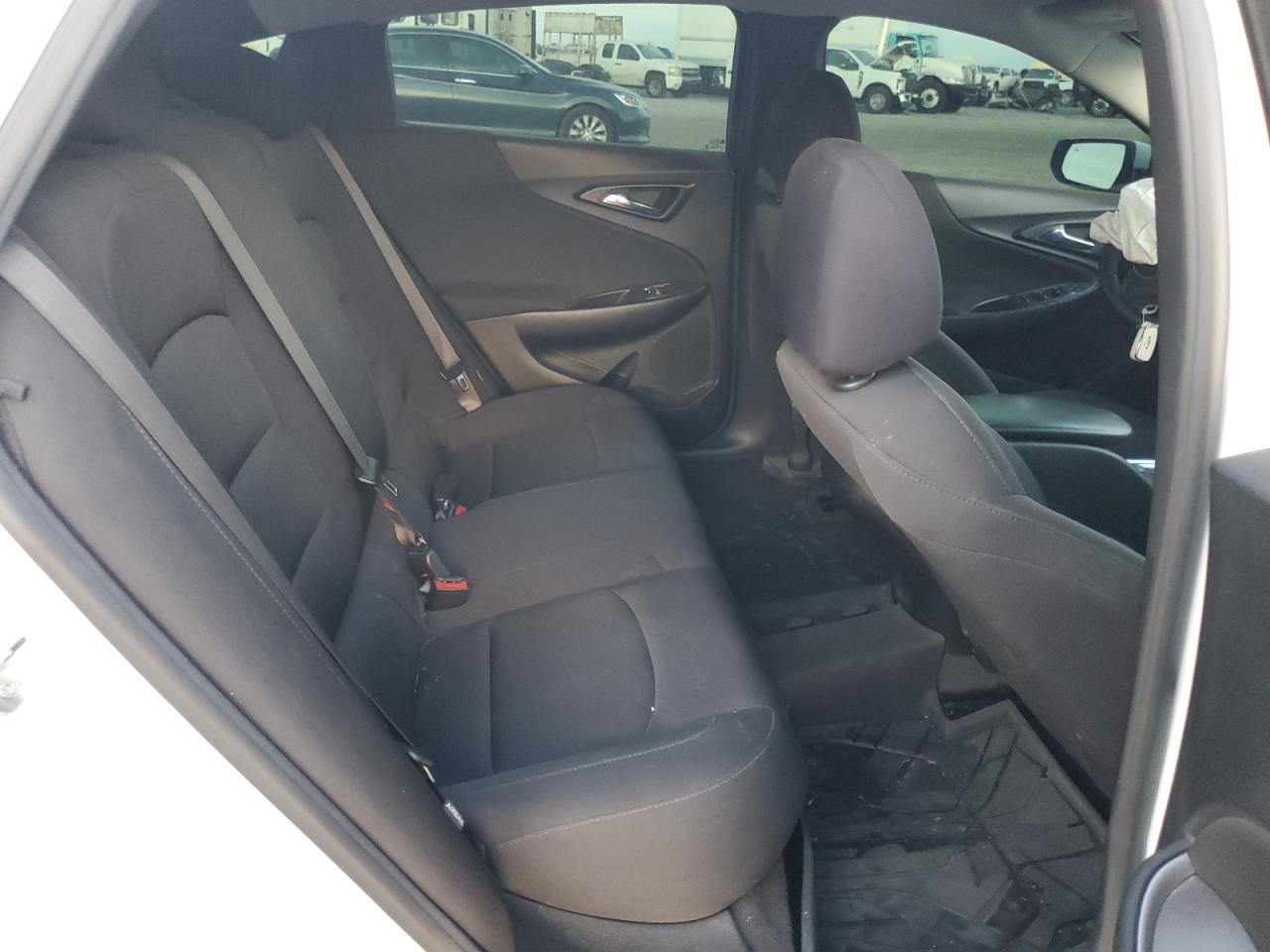 2021 Chevrolet Malibu - Image 11