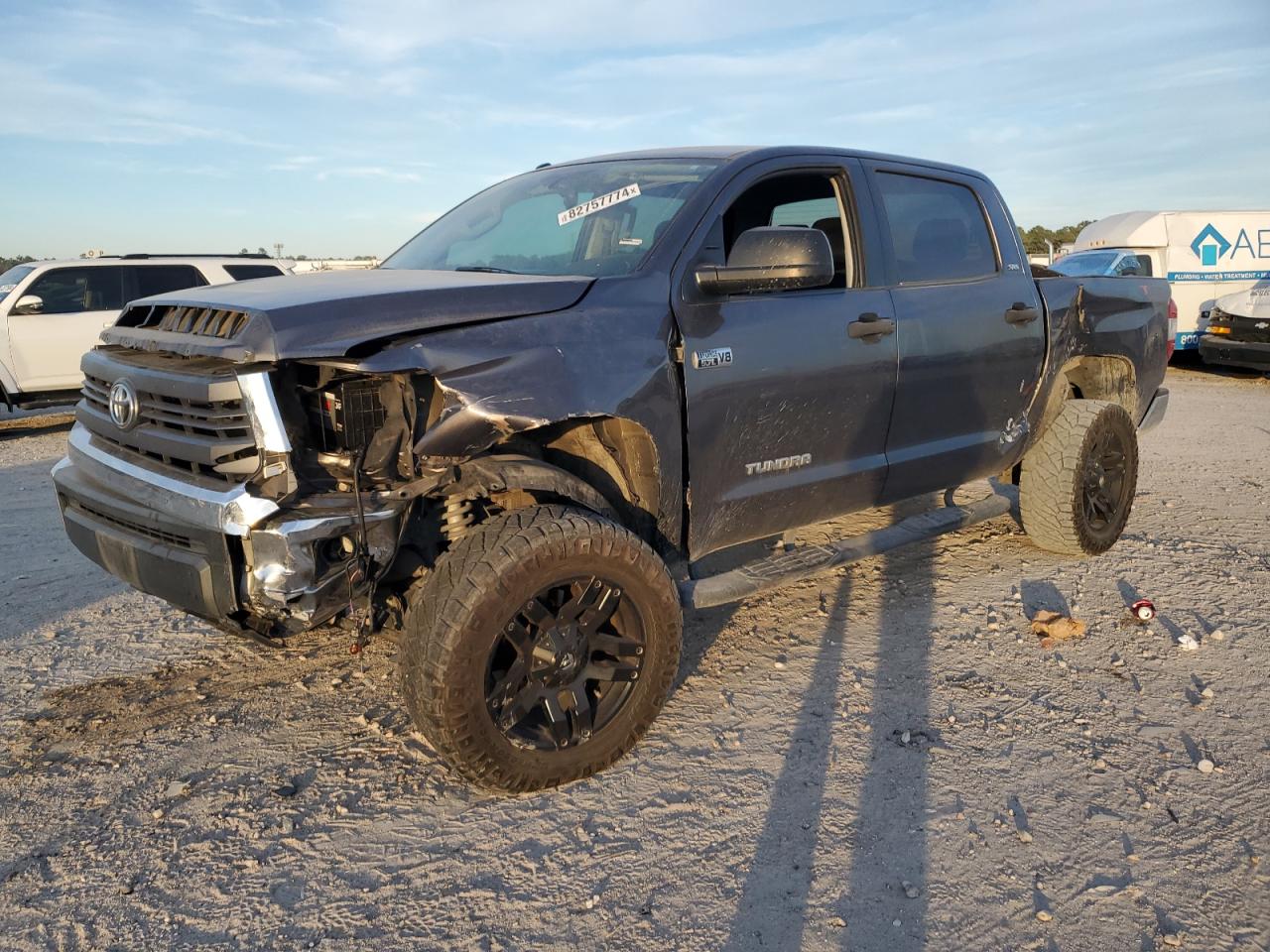 2015 Toyota Tundra - Image 1