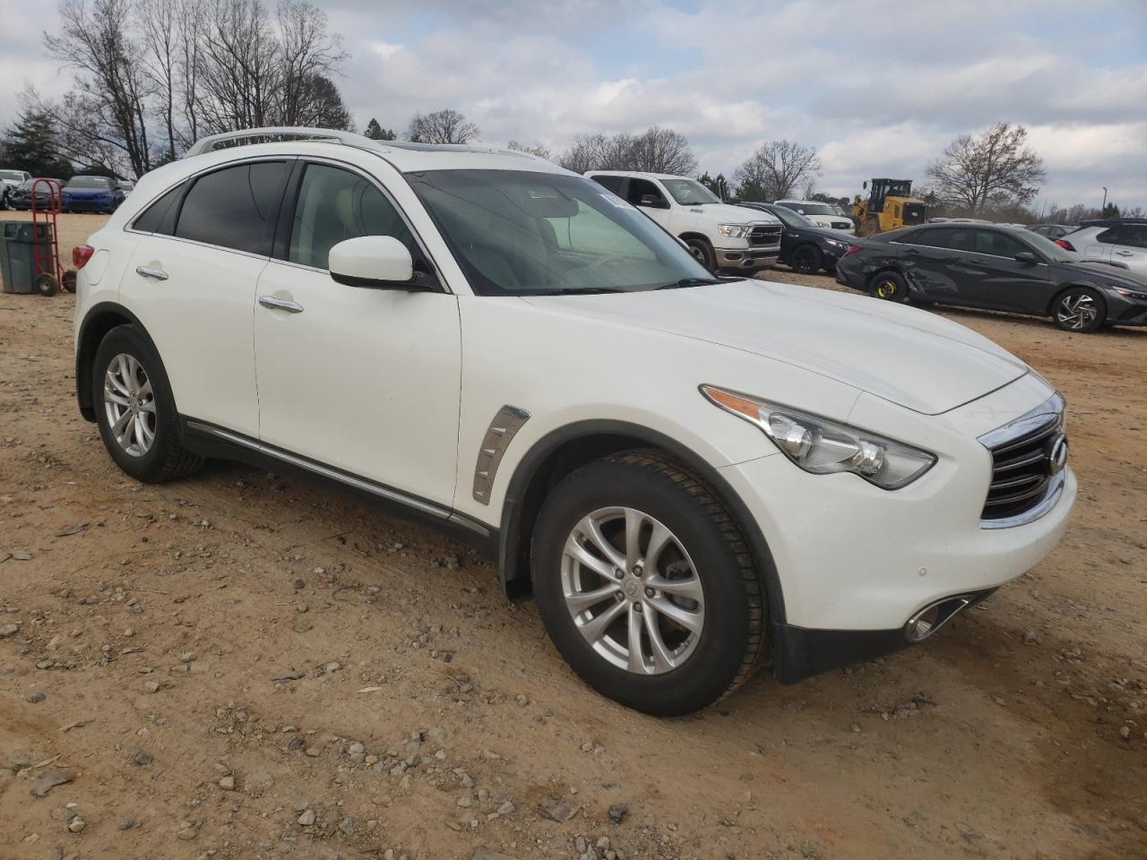 VIN JN8CS1MW2DM173825 2013 INFINITI FX37 no.4