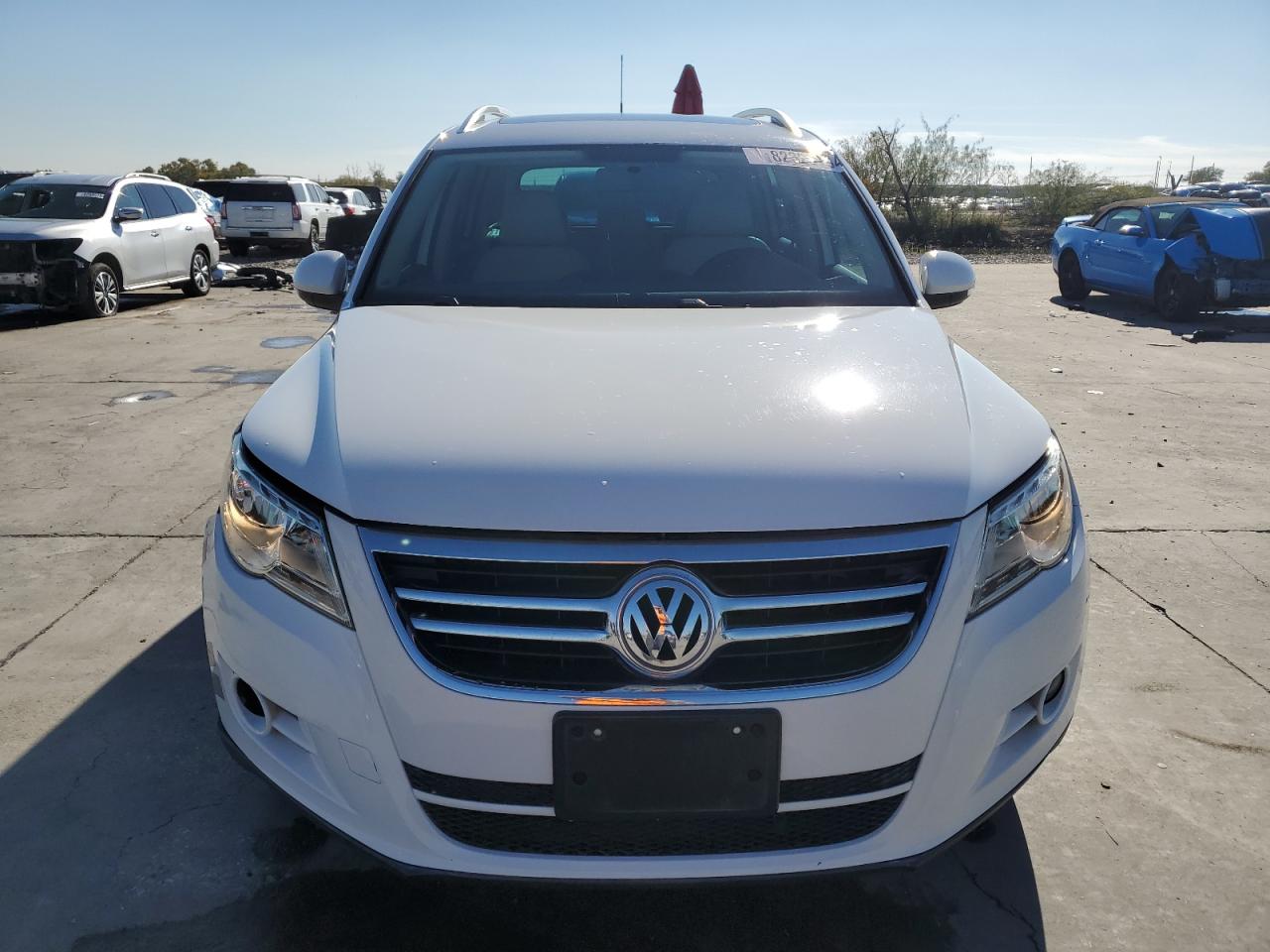 2010 Volkswagen Tiguan - Image 5