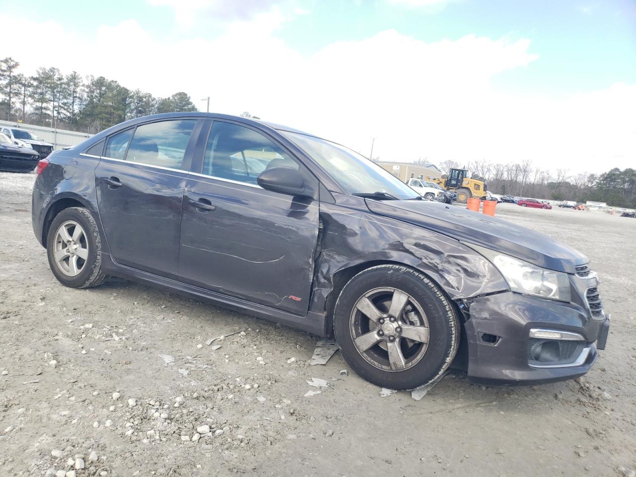 VIN 1G1PE5SB9G7130851 2016 CHEVROLET CRUZE no.4