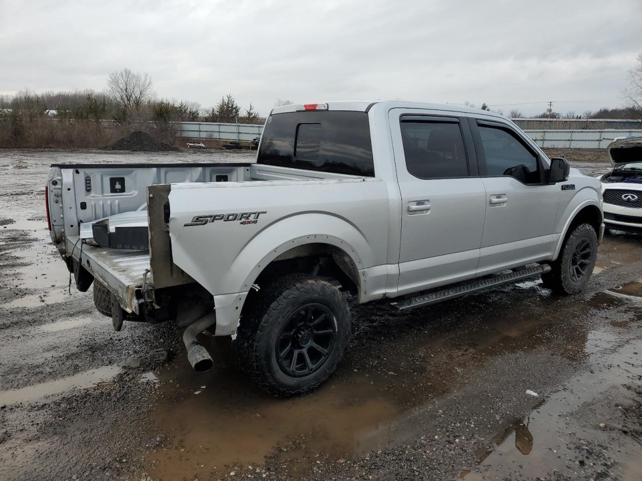 VIN 1FTEW1EG9GFD29223 2016 FORD F-150 no.3