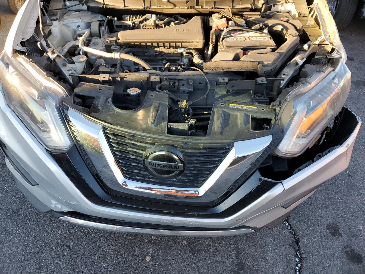 2019 Nissan Rogue - Image 11
