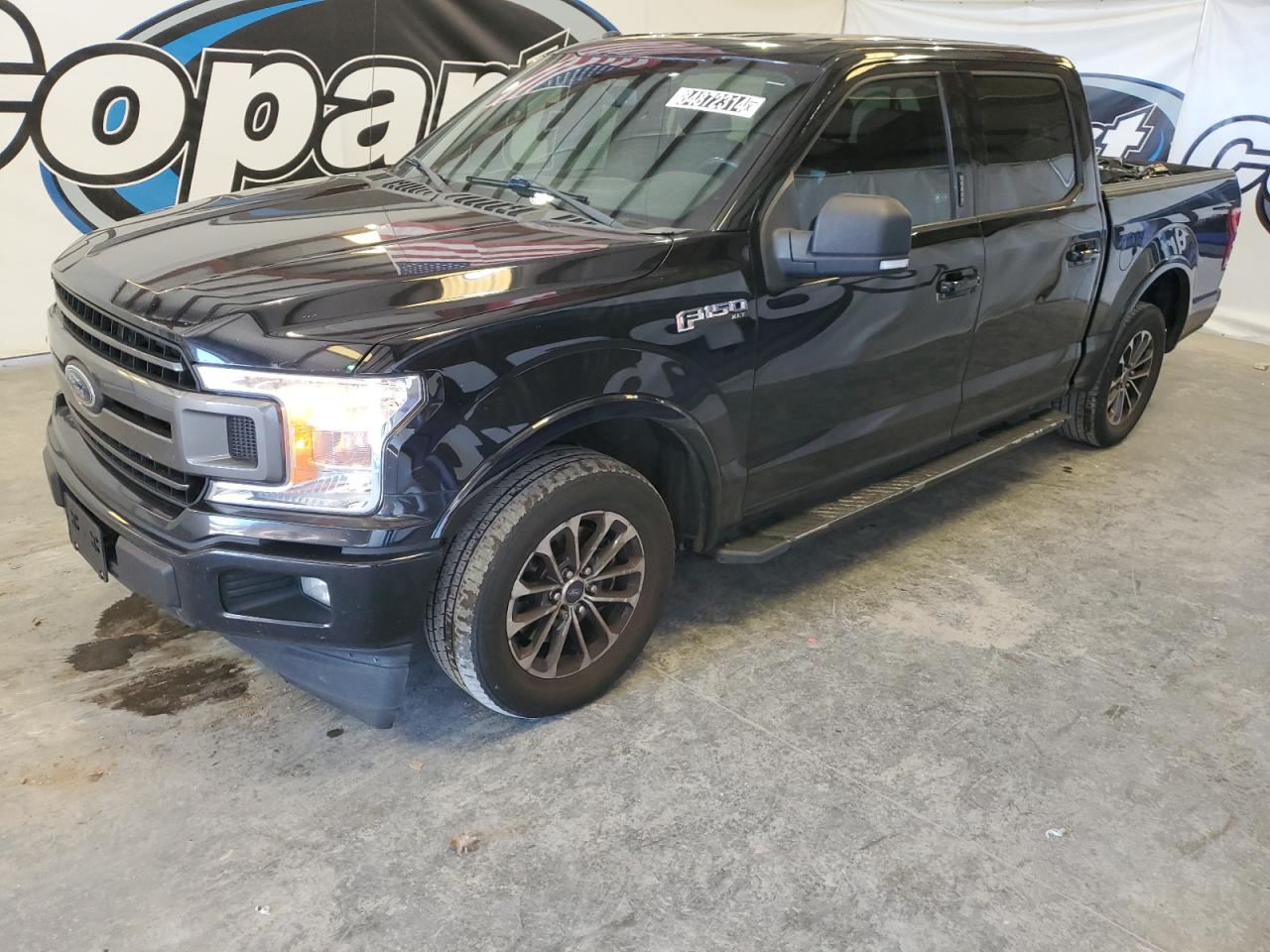 VIN 1FTEW1CP0JKC80074 2018 FORD F-150 no.1