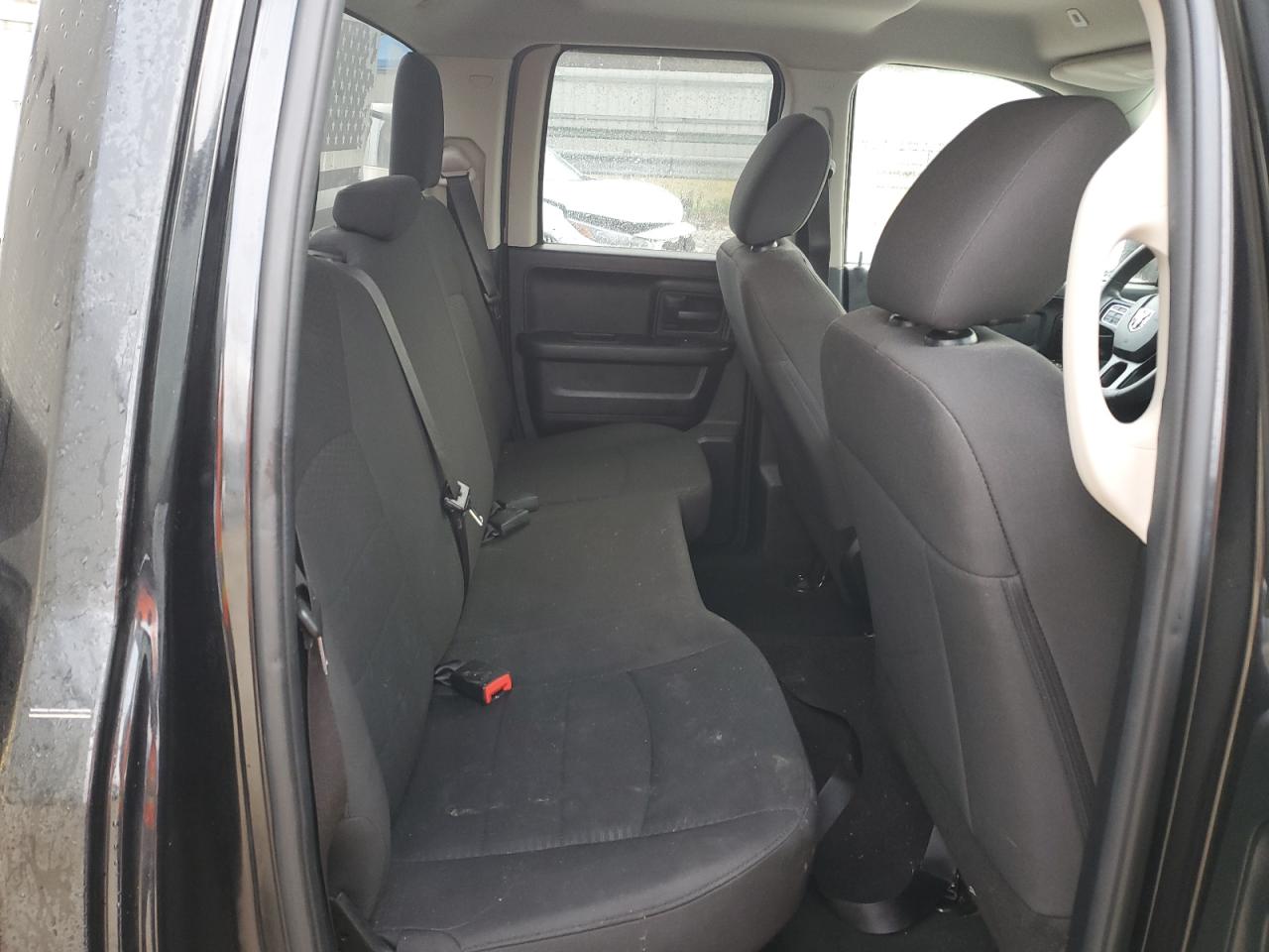 2018 RAM 1500 - Image 10