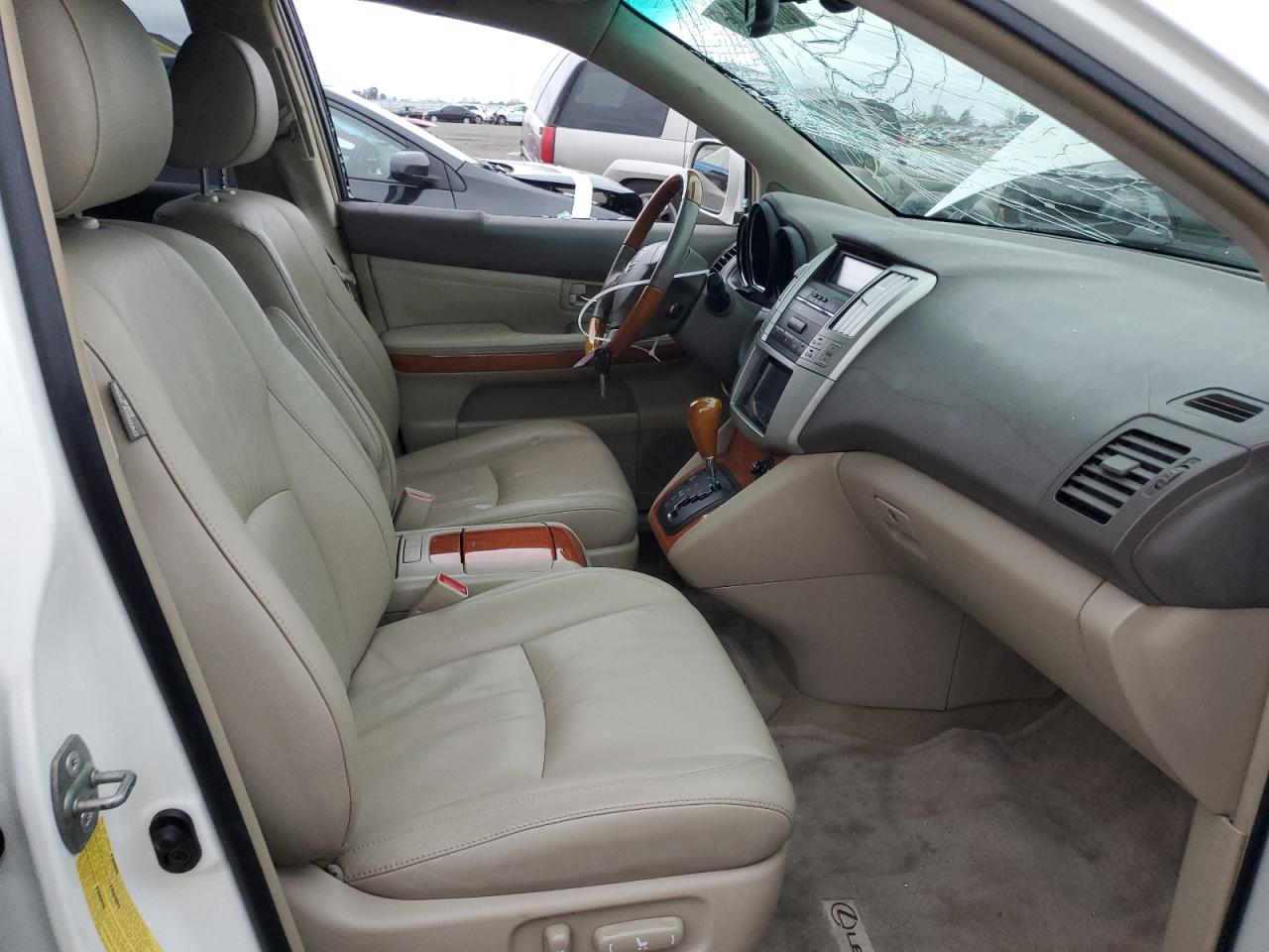 2005 Lexus RX - Image 7