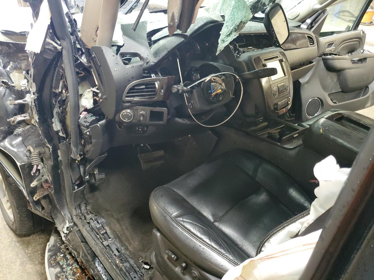 2012 GMC Yukon - Image 8