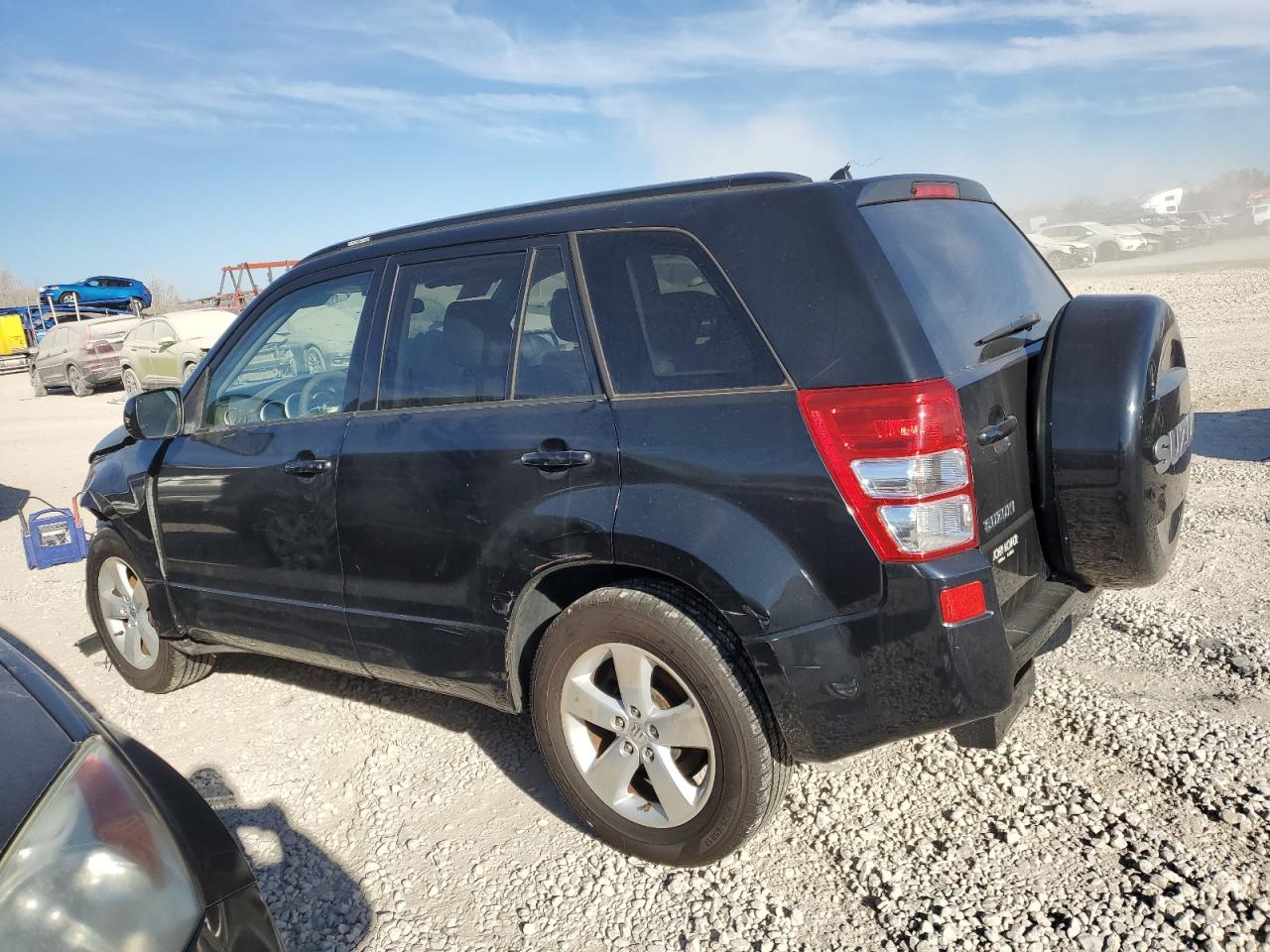 2010 Suzuki Grand Vitara - Image 2