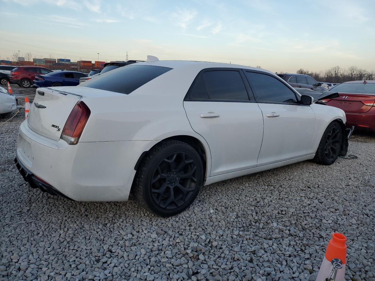 2016 Chrysler 300 - Image 3