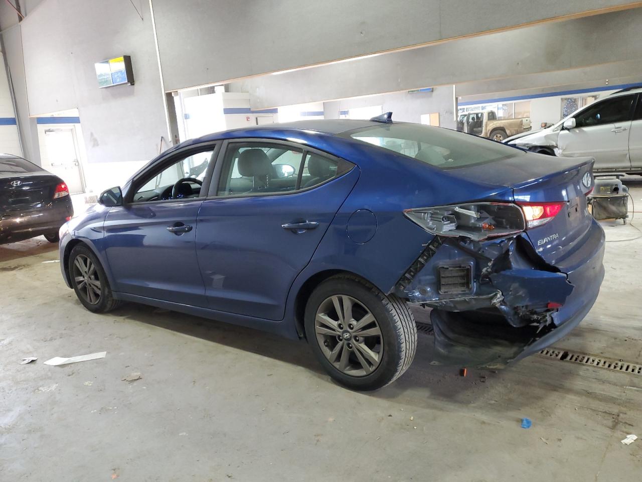 VIN 5NPD84LF0HH036447 2017 HYUNDAI ELANTRA no.2