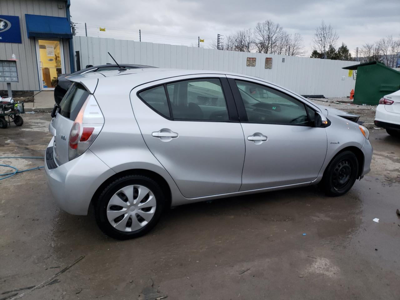 VIN JTDKDTB31D1037368 2013 TOYOTA PRIUS no.3