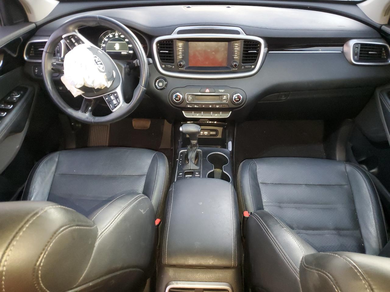 2020 Kia Sorento - Image 8