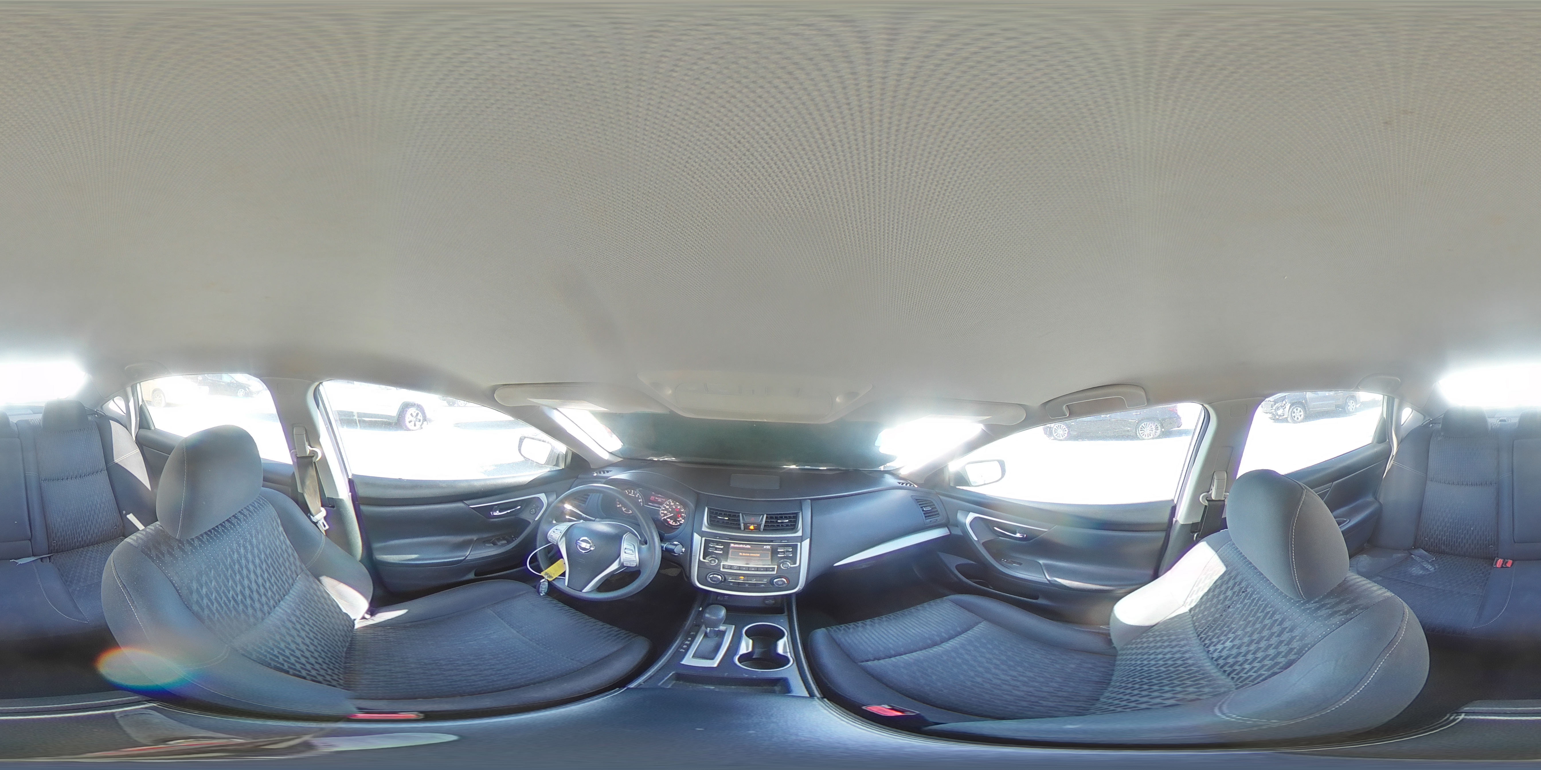 2017 Nissan Altima - Image 13