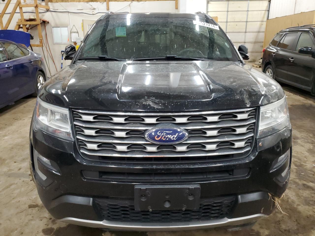2016 Ford Explorer - Image 5