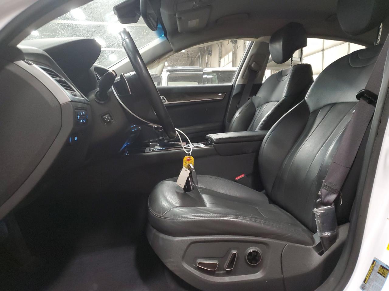 2018 Genesis G80 - Image 7