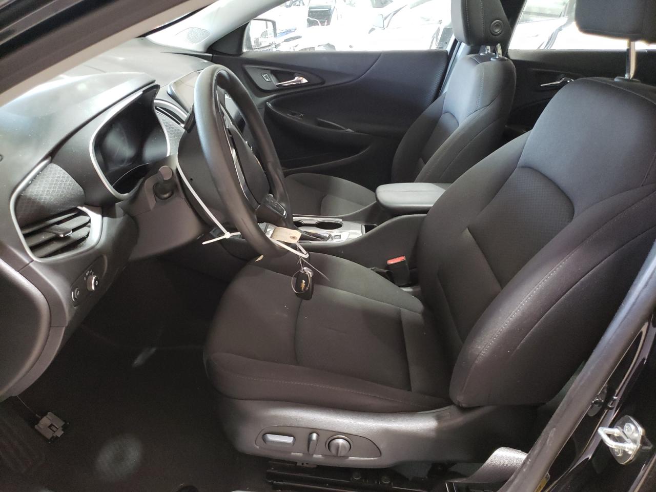 2023 Chevrolet Malibu - Image 7