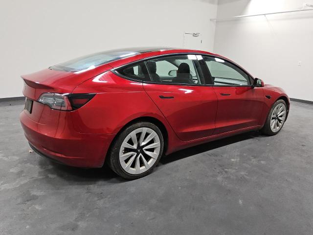  TESLA MODEL 3 2022 Красный