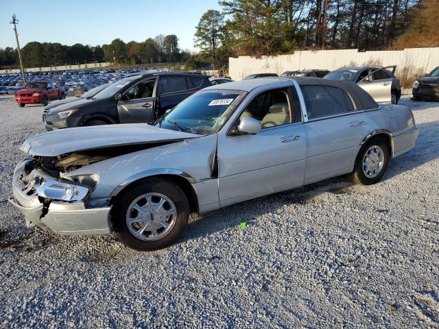 1999 Lincoln Town Car Signature