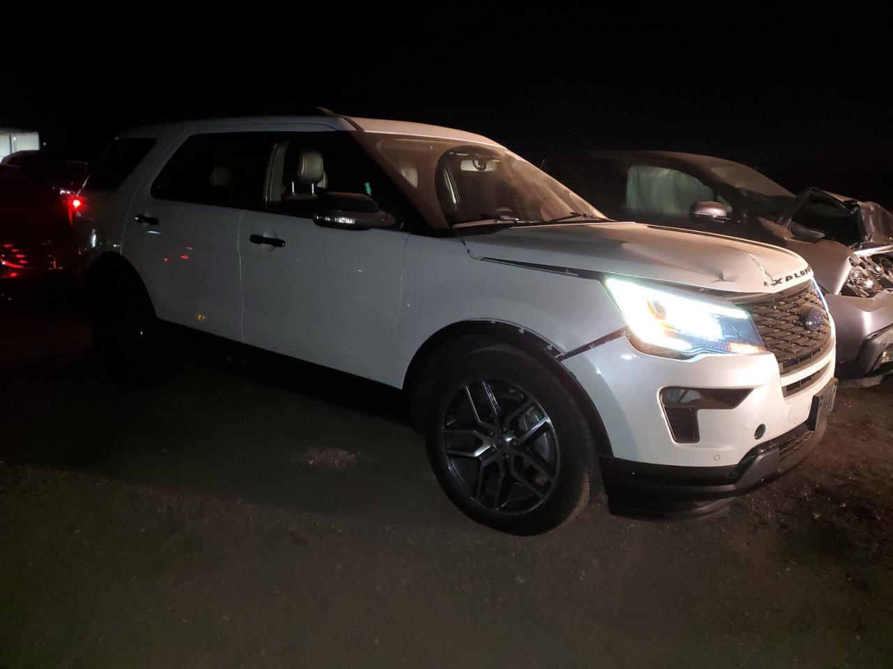 2019 Ford Explorer - Image 4