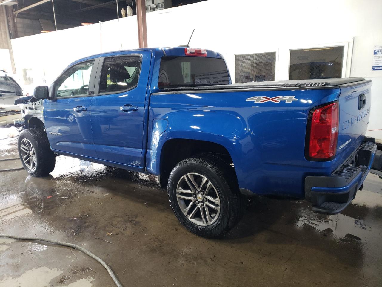 VIN 1GCGTBEN0N1147765 2022 CHEVROLET COLORADO no.2