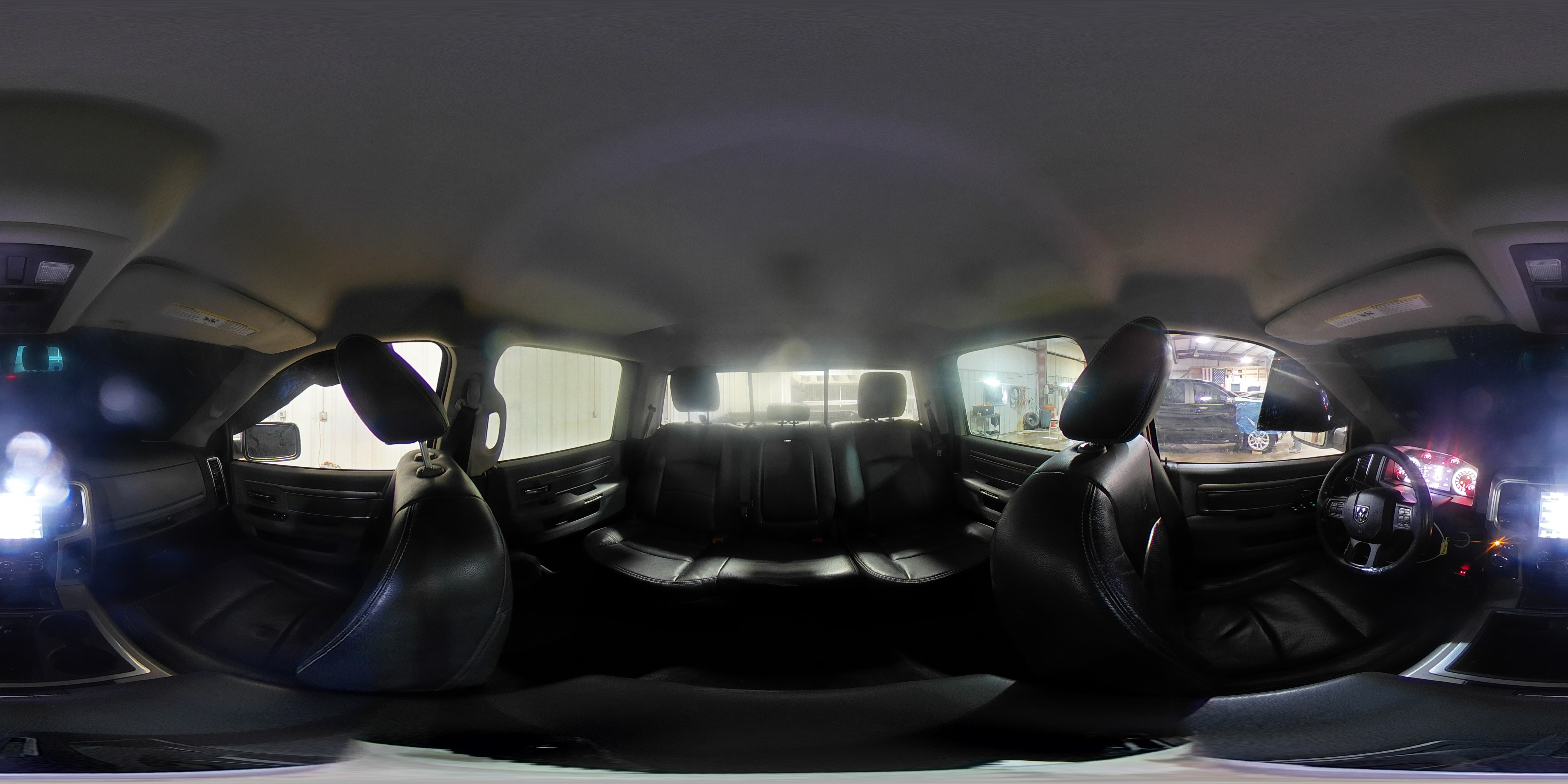 2014 RAM 1500 - Image 14