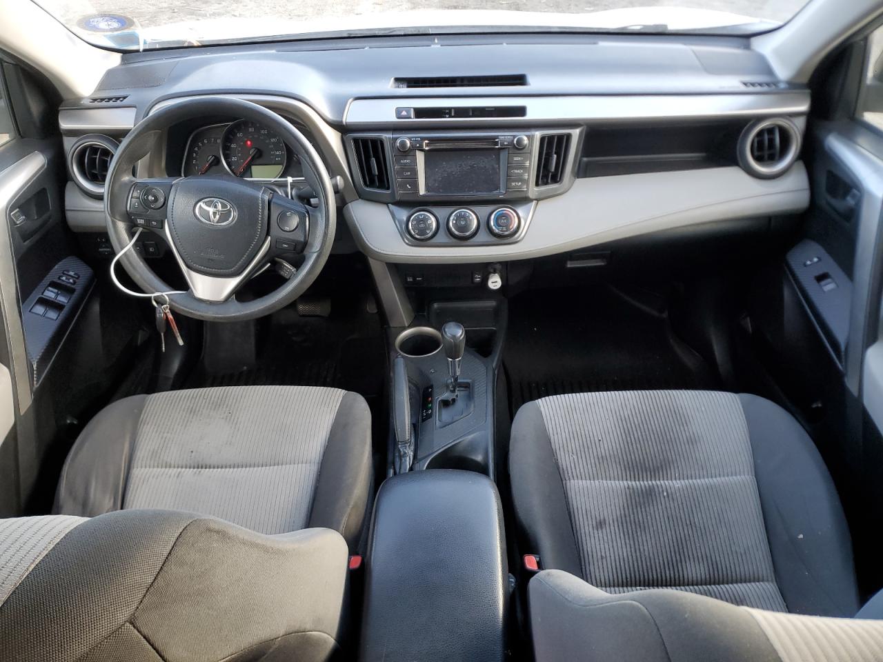 2015 Toyota RAV 4 - Image 8