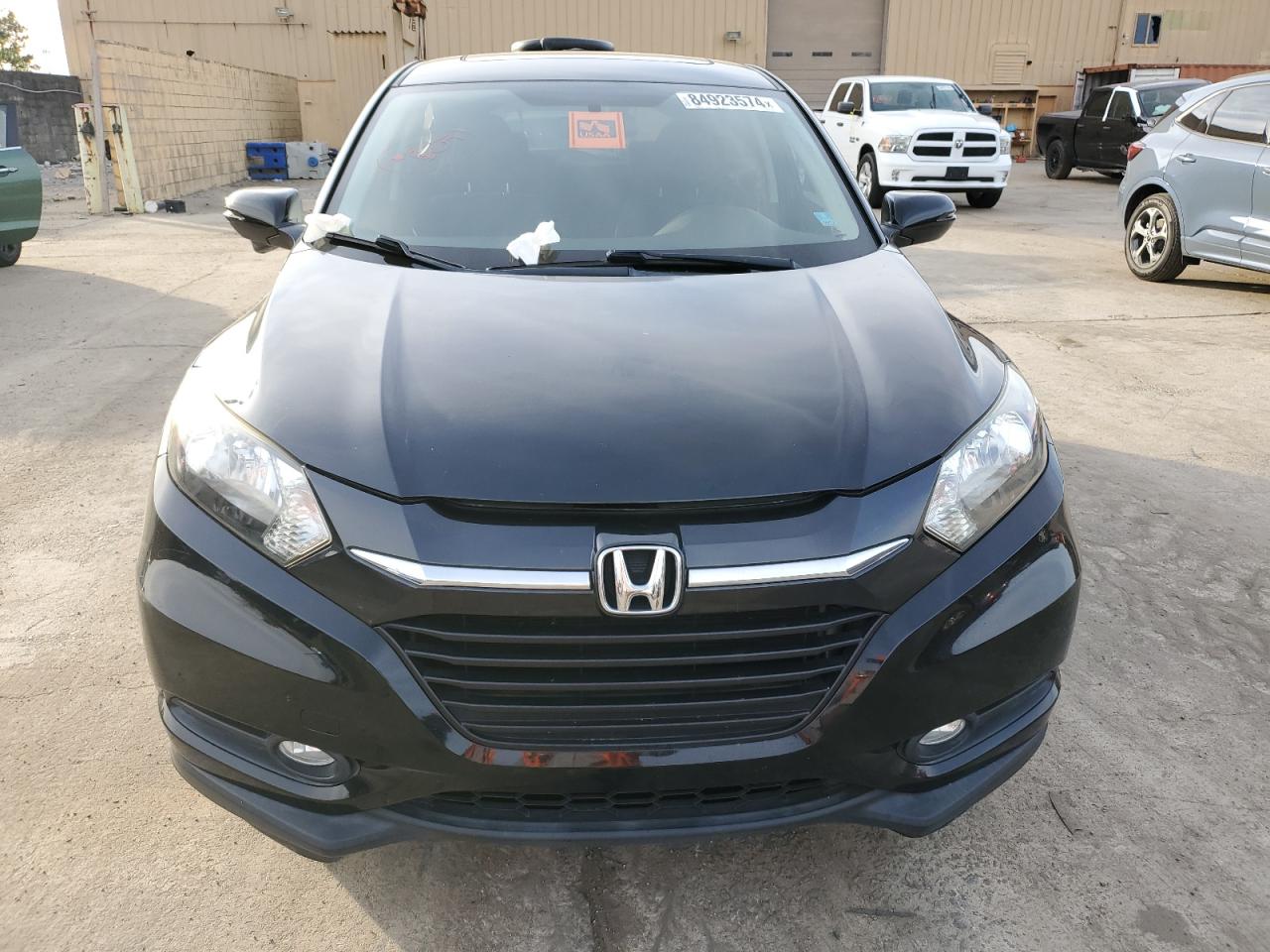 3CZRU5H50JM710954 HONDA HR-V 2018