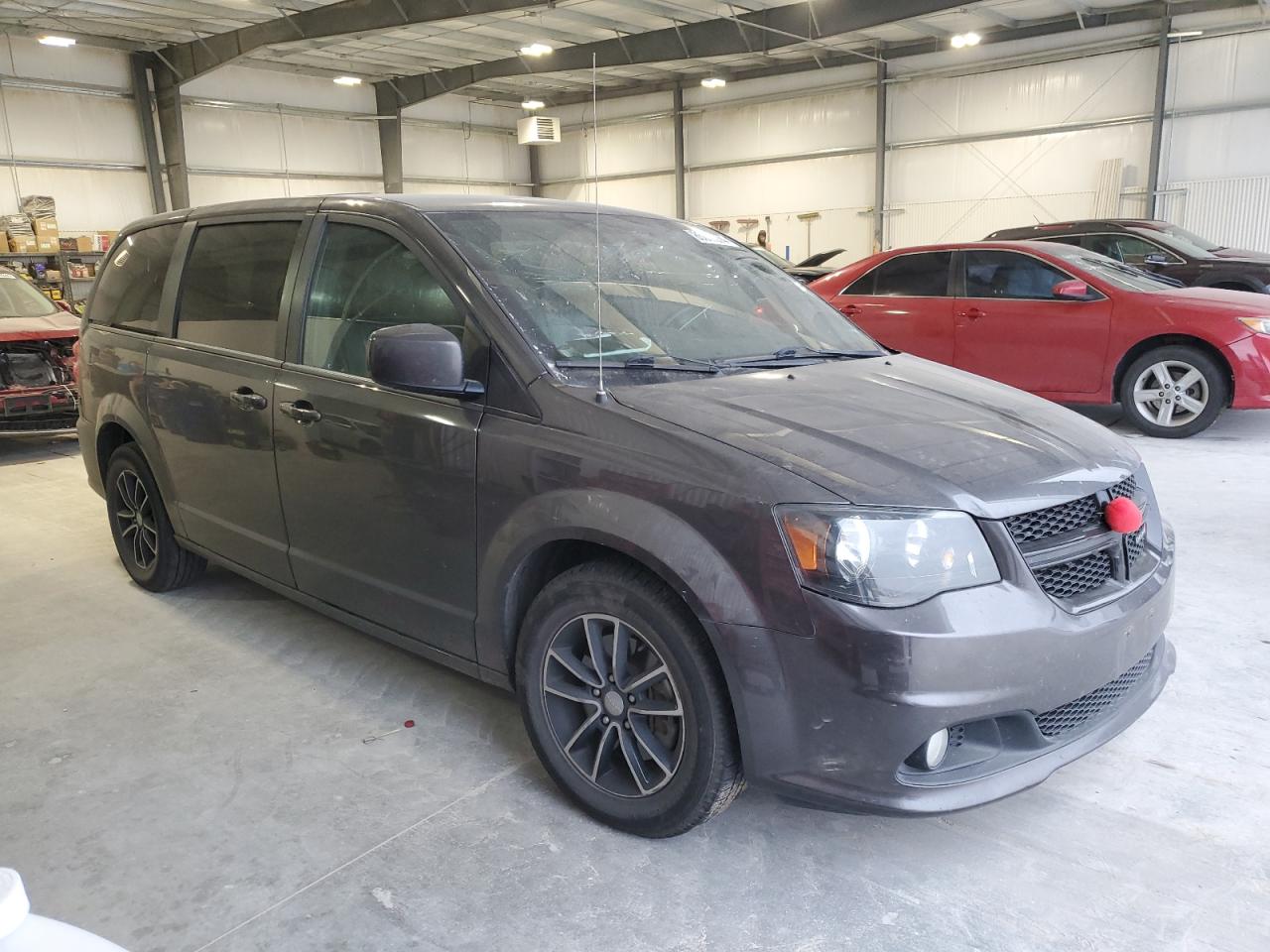 2018 Dodge Caravan - Image 4