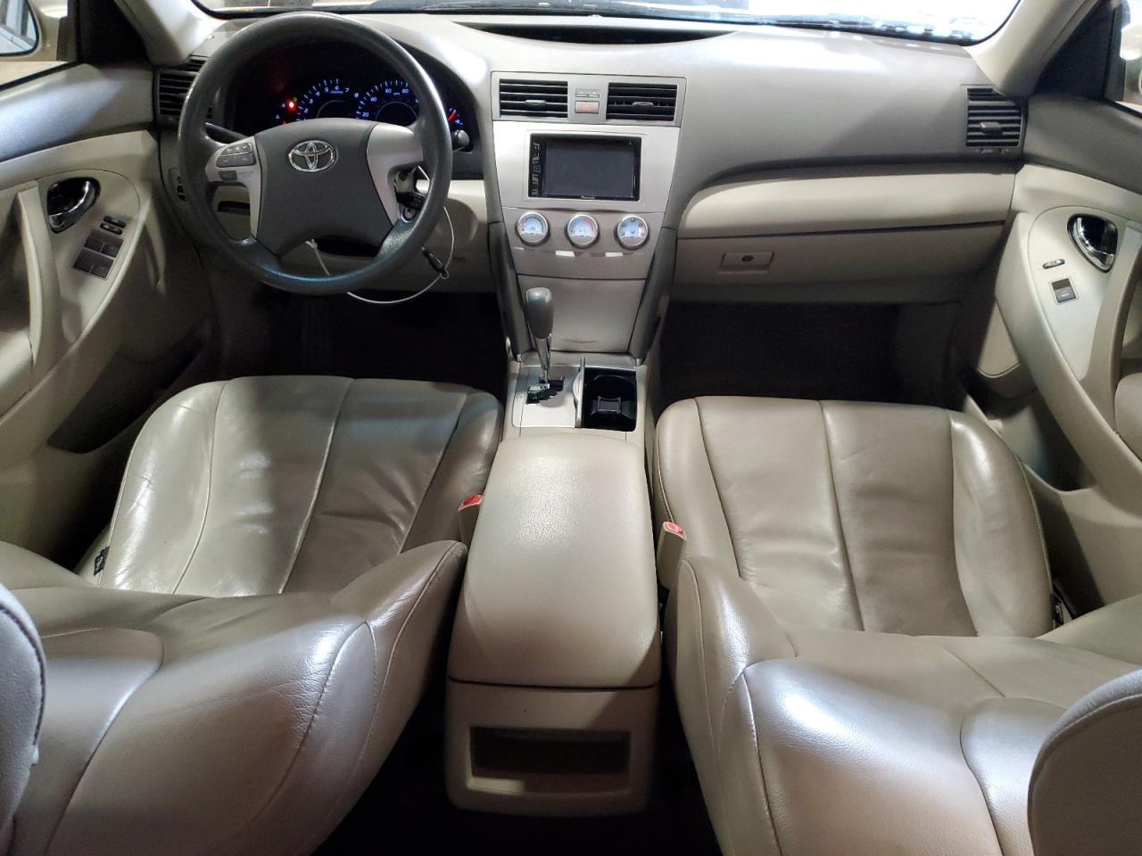 2010 Toyota Camry - Image 8