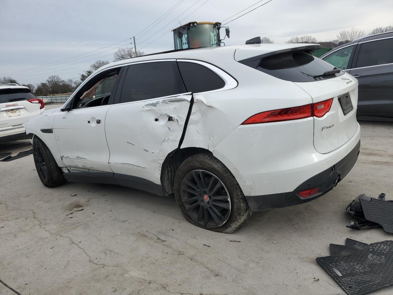 VIN SADCK2BV8HA496557 2017 JAGUAR F-PACE no.2