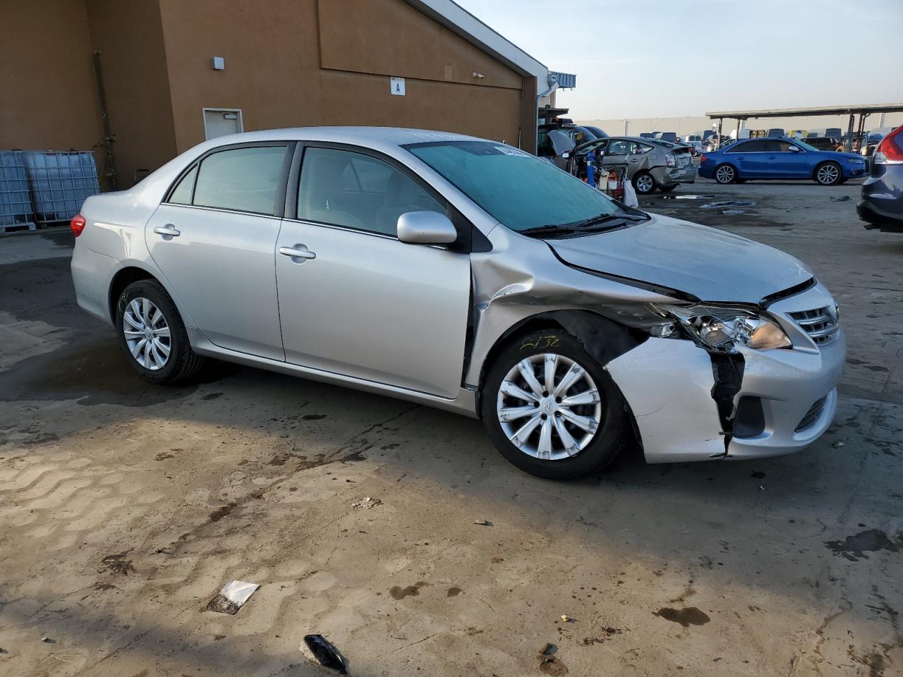 VIN 2T1BU4EEXDC039375 2013 TOYOTA COROLLA no.4