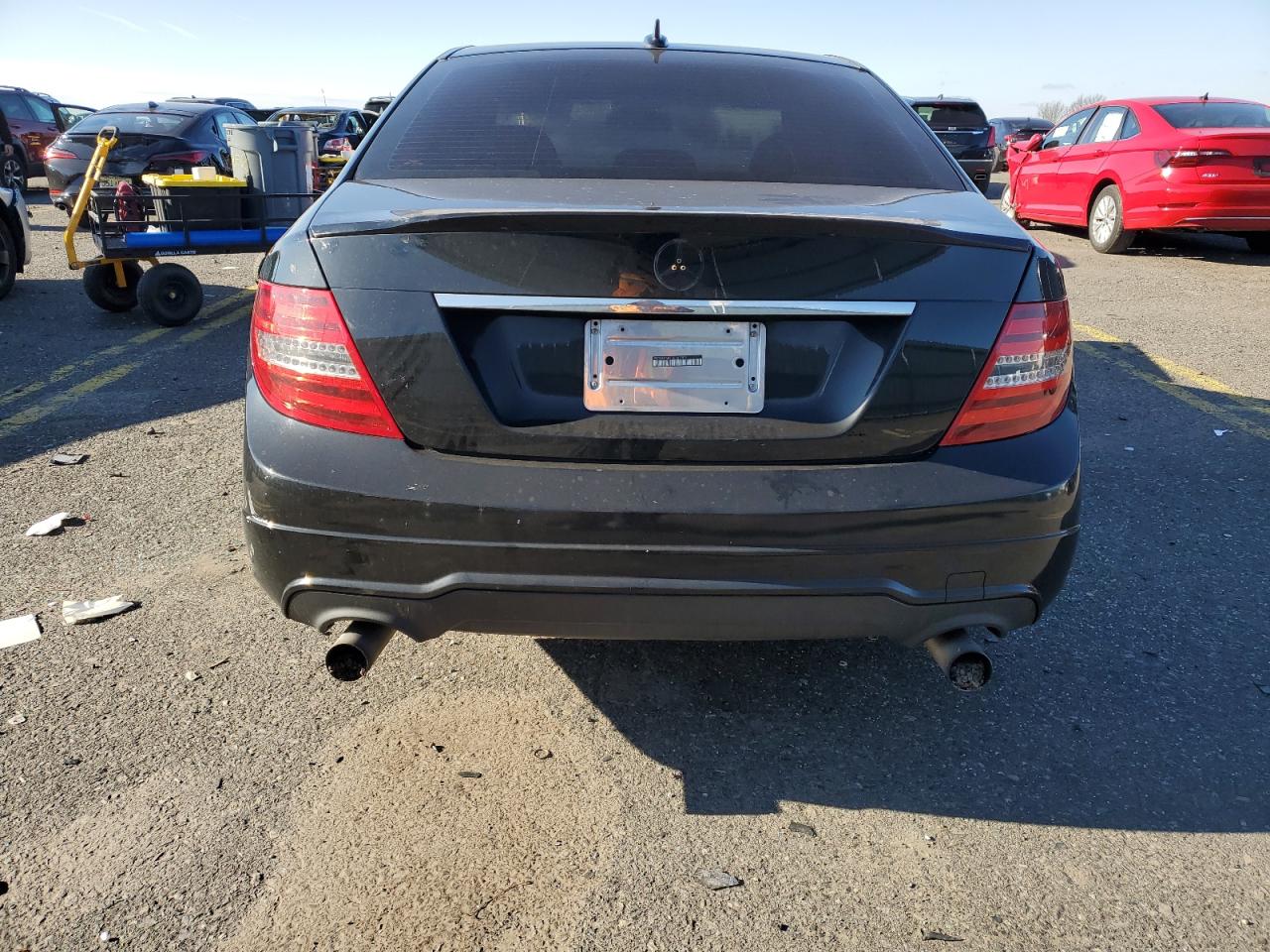 2013 Mercedes-Benz C 300 4Matic VIN: WDDGF8AB2DR263903 Lot: 84560024