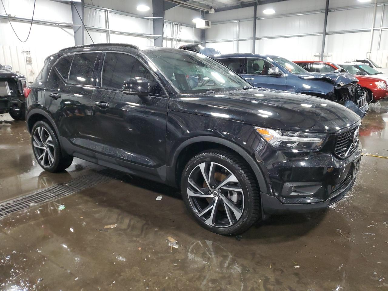 VIN YV4162UM4M2499436 2021 VOLVO XC40 no.4